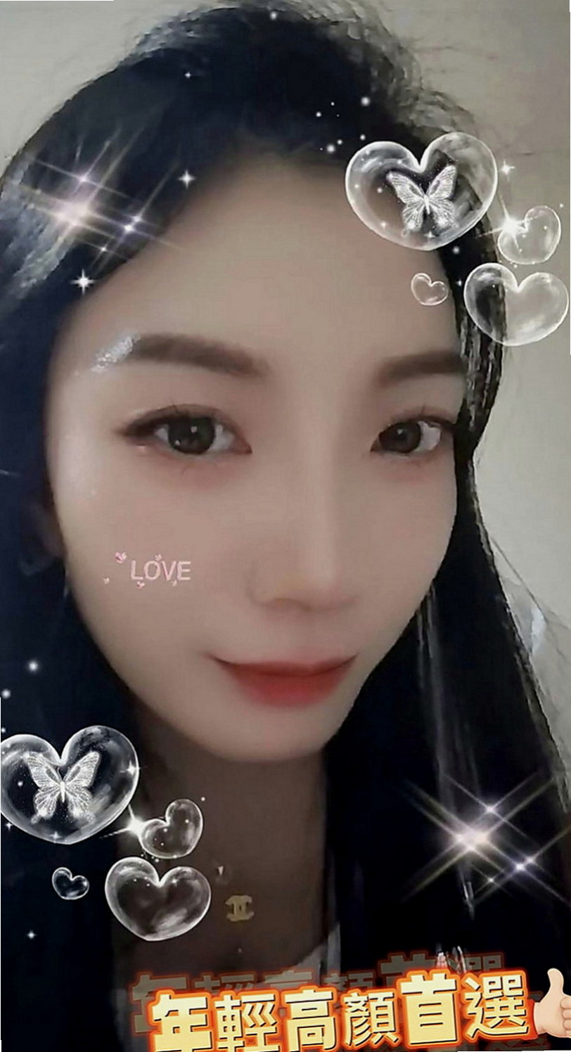 大園外送茶坊：心恩 |淫蕩老師|165cm|51kg|D罩杯|19歲|南部身材性感 敢玩 性欲強 易出汁  互動好的話妹妹 還可以幫你無套吹喔